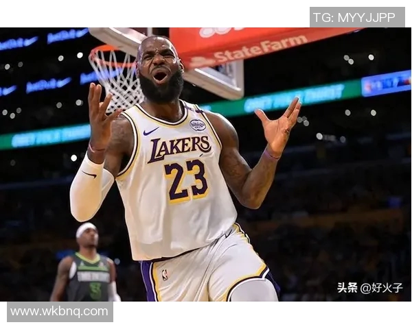 湖人队全队备战季后赛，詹姆斯高效发挥展现领袖风范