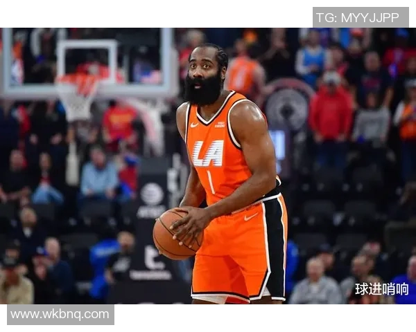 火箭主教练盛赞哈登,称其为球队核心 火箭主教练盛赞哈登,称其为球队核心