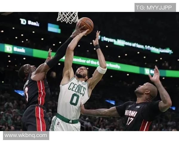 热火逆转胜魔术，晋级东部决赛：顽强拼搏与团队精神的胜利